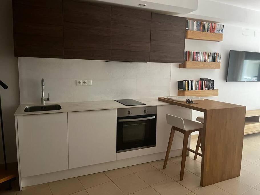 Old Town 1 Bedroom Hideaway Аликанте Экстерьер фото